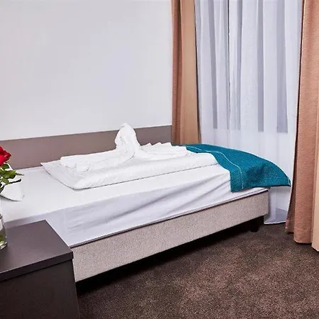 فندق The Monument 3*